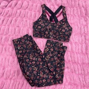 Old Navy Active Powersoft Extra High-Rise Leggings & Sports Bra